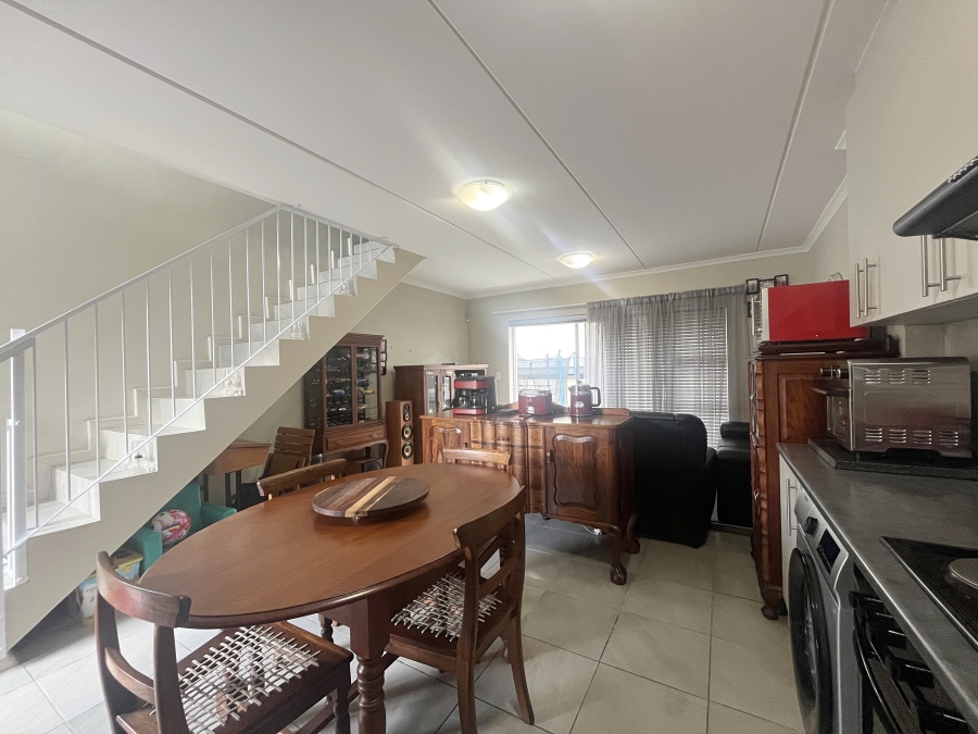 To Let 2 Bedroom Property for Rent in Brackenfell South Western Cape
